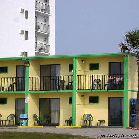 Sea Hawk Oceanfront Motel Myrtle Beach Exterior photo